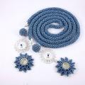 Lariatas - mėlynas su gėlėmis