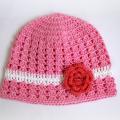 Rožinė kepurytė mažai mergaitei