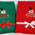Urtestekstile - Kalėdinių dovanėlių darbuotojams idėja - siuvinėtas rankšluostis