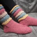 Knitfinity - Rožinės vilnonės kojinės