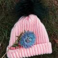 zhaki - Nerta rožinė kepurė kailiniu bumbulu