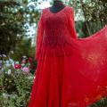 Raudonoji suknelė
